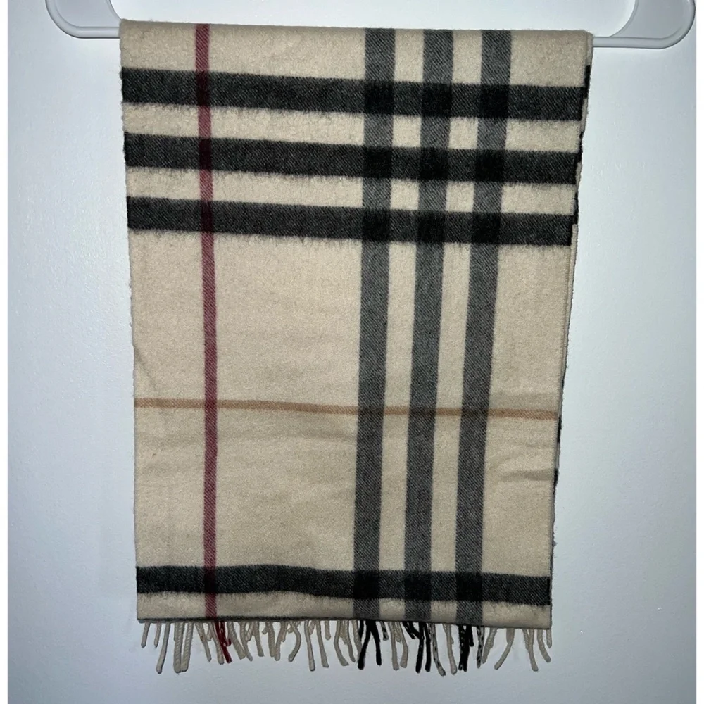 Burberry Classic Cashmere Scarf - Picture 2 of 2